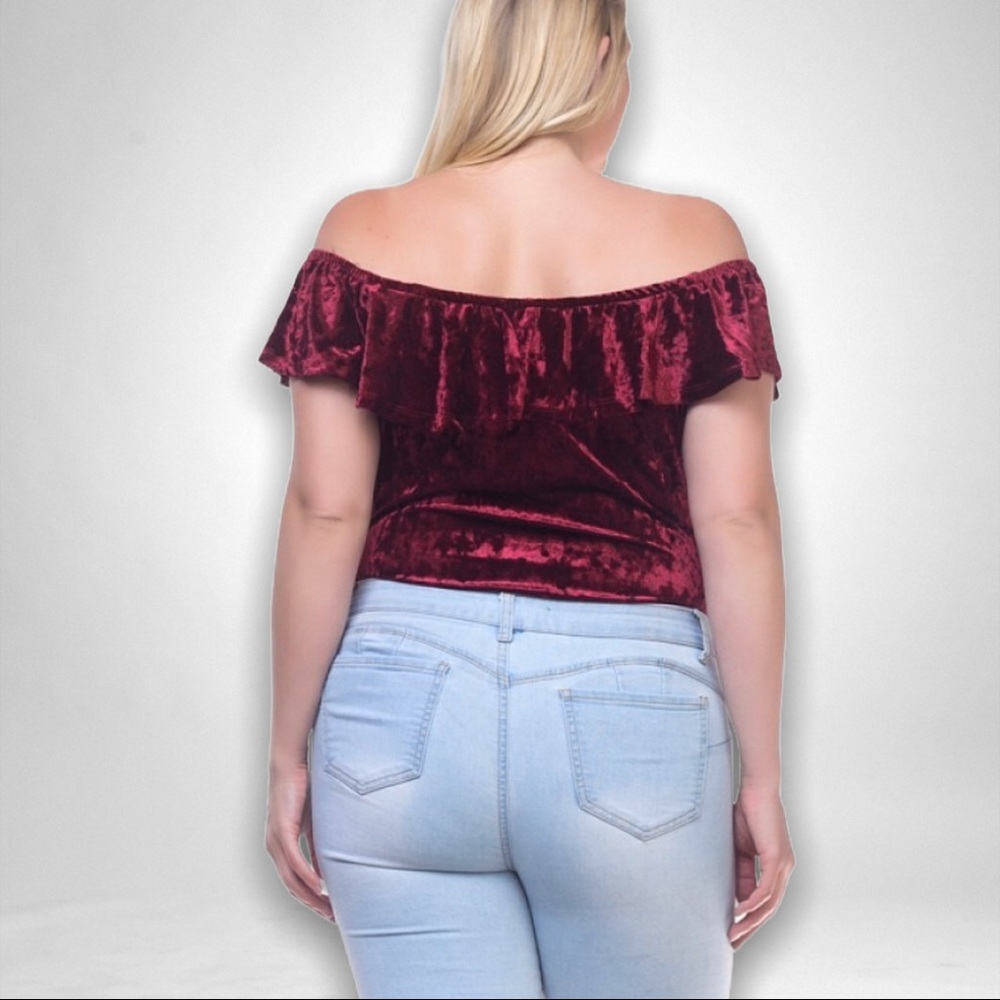 ❌SOLD❌ Velvet Flounce Knit Bodysuit - Picture 4 of 5